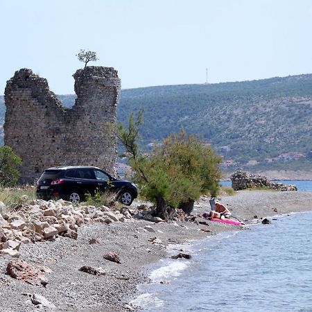 Apartments With A Parking Space Starigrad, Paklenica - 6618 Екстериор снимка
