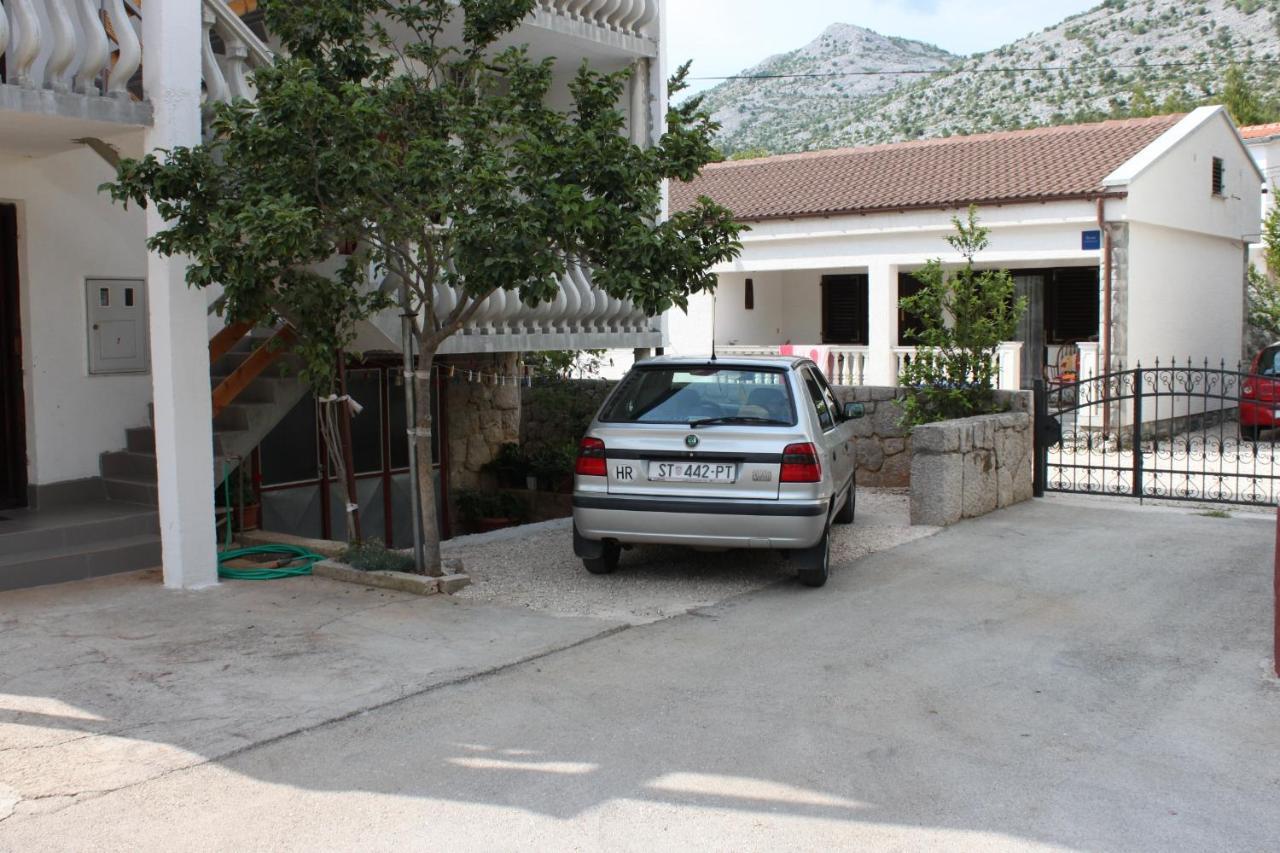 Apartments With A Parking Space Starigrad, Paklenica - 6618 Екстериор снимка