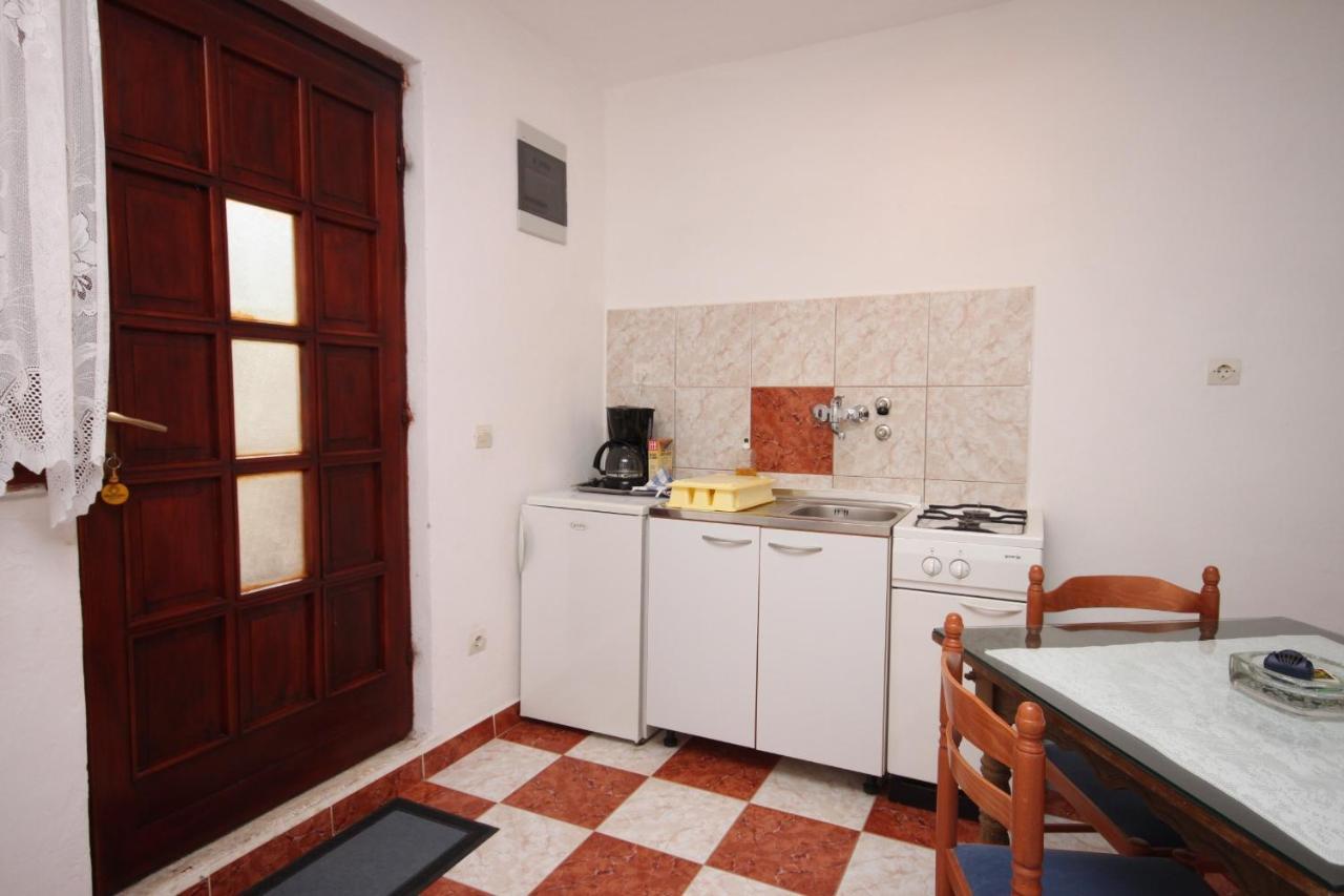 Apartments With A Parking Space Starigrad, Paklenica - 6618 Екстериор снимка